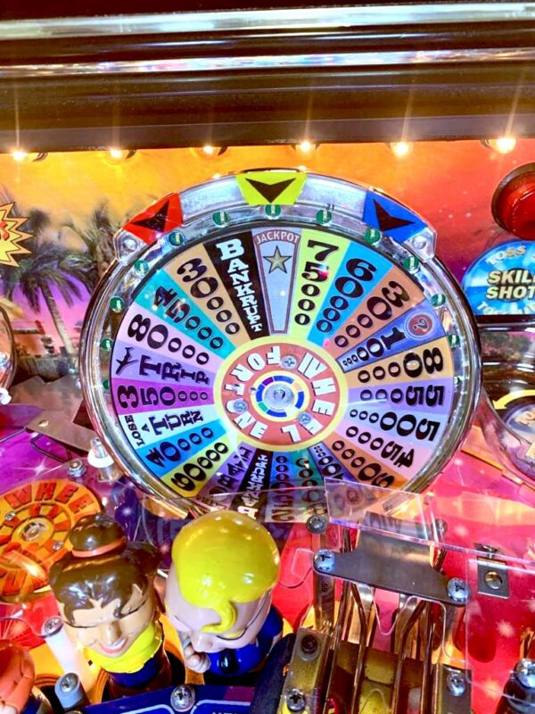 Flipper Wheel of Fortune Stern Pinball – Image 6